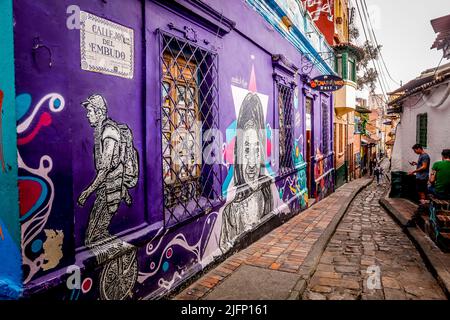 Baguette magique mit Graffiti à la Candelaria à Bogota, Kolumbien Banque D'Images