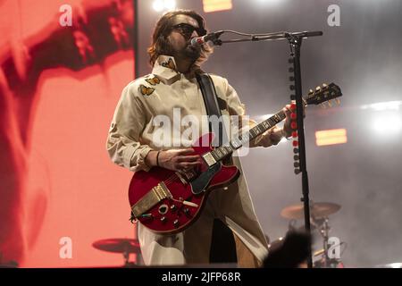 Le groupe Manchester Indie les Courteeners se présentant devant 50 000 fans au terrain de cricket d'Old Trafford à Manchester on 25 septembre 2021 avec: The Courteeners, Liam Fray où: Manchester, Royaume-Uni quand: 25 septembre 2021 crédit: Graham Finney/WENN Banque D'Images