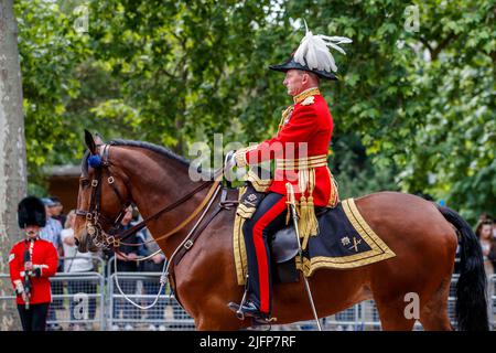 Major général Christopher Chika, Trooping the Color, Colonel’s Review in the Mall, Londres, Angleterre, Royaume-Uni samedi, 28 mai 2022. Banque D'Images