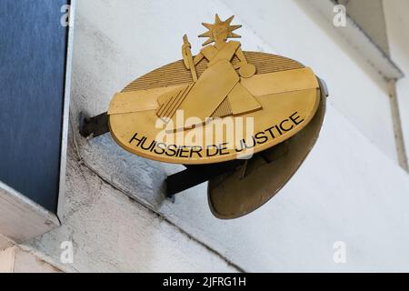 Bordeaux , Aquitaine France - 06 15 2022 : huissier de justice logo marque et texte signe bureau huissier agence bâtiment mur façade française Banque D'Images