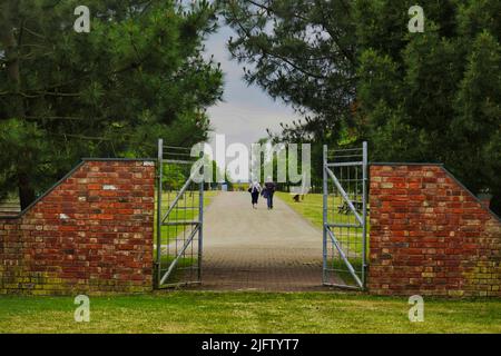 Le mémorial national de l'ex-prisonnier de guerre, monument de l'Arboretum du mémorial national, Staffordshire, Angleterre, Royaume-Uni Banque D'Images