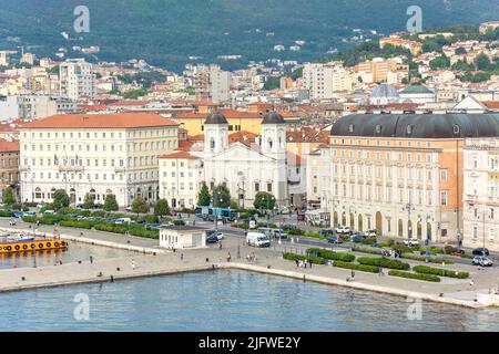 Promenade en front de mer (Riva Nazario Sauro), Trieste, région Friuli Venezia Giulia, Italie Banque D'Images