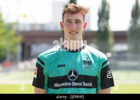 Stuttgart, Allemagne. 05th juillet 2022. Séance photo VfB Stuttgart, photo de l'équipe et portraits- Florian Schock de VfB Stuttgart lors de la séance photo officielle. Credit: Thomas Kienzle/dpa/Alay Live News Banque D'Images