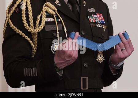 Washington, États-Unis. 05th juillet 2022. La Médaille d'honneur qui a combattu lors de la cérémonie de la guerre du Vietnam, aujourd'hui sur 05 juillet 2022 à la salle est/Maison Blanche à Washington DC, Etats-Unis. (Photo de Lénine Nolly/Sipa USA) Credit: SIPA USA/Alay Live News Banque D'Images