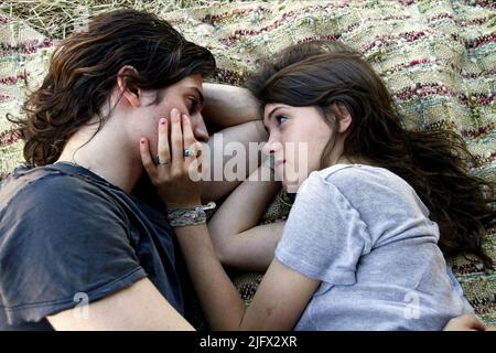 PETER VACK, NATALIA DYER, JE CROIS EN LICORNES, 2014 Banque D'Images