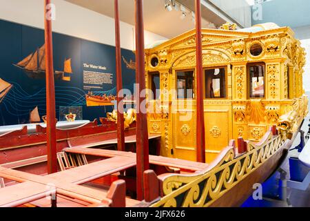 La barge du Prince Frederick est une barge d'État britannique. Conçu par William Kent, il a été construit sur la rive sud par John Hall pour Frederick, Prince of Wale Banque D'Images
