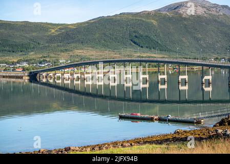 Pont de Kvalsaukan, Norvège Banque D'Images