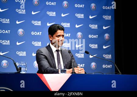 Paris, France. 05th juillet 2022. Club de football français L1 Paris Saint-Germain (PSG) le président Nasser Al-Khelaifi assiste à une conférence de presse après que le club a nommé son nouvel entraîneur au stade du Parc des Princes à Paris, en France, sur 5 juillet 2022. Crédit : Victor Joly/Alamy Live News Banque D'Images