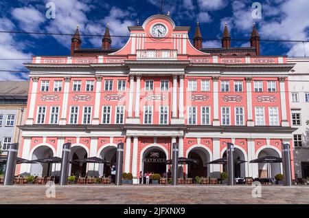 Rostock, Allemagne. 05th juillet 2022. L'hôtel de ville de Rostock avec la salle de réunion de la citoyenneté et les bureaux du maire. Le 06.07.2022, la date de l'élection d'un nouveau maire est fixée à une session extraordinaire de la Bürgerschaft. La nouvelle élection est devenue nécessaire parce que le précédent maire Madsen (non parti) a étonnamment changé pour Schleswig-Holstein comme ministre des Affaires économiques. Credit: Jens Büttner/dpa/Alay Live News Banque D'Images