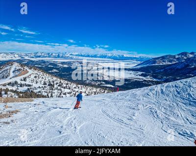 Ski-ing, Mammoth Mountain, Californie, États-Unis d'Amérique, Amérique du Nord Banque D'Images