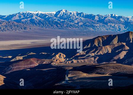 Vue sur Death Valley, Californie, États-Unis d'Amérique, Amérique du Nord Banque D'Images