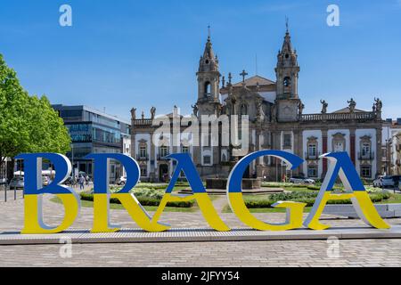 Place Carlos Amarante avec 18th siècle Église Sao Marcos, Braga, Minho, Portugal, Europe Banque D'Images