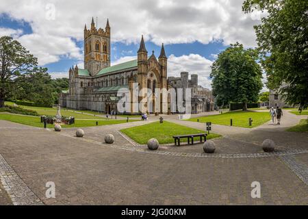 L'abbaye de Buckfast fait partie d'un monastère bénédictin actif à Buckfast, près de Buckfastleigh, Devon, Angleterre. Buckfast est d'abord devenu la maison d'une abbaye i Banque D'Images