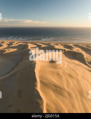 Vue aérienne des dunes de sable, parc national Addo Elephant, Eastern Cape, Afrique du Sud, Afrique Banque D'Images