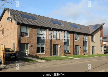 Govanhill, Glasgow, Écosse, Royaume-Uni. Logement social récemment construit par la société écossaise Ashleigh Construction. Logements polyvalents et logements bas Banque D'Images