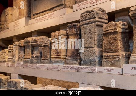 Autels romains au musée du fort romain de Chesters, Northumberland, Angleterre Banque D'Images