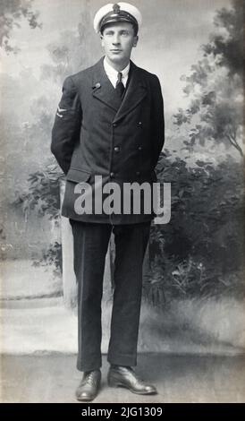 Un marin de Britsh, mécanicien d'air du Royal Naval Air Service, a nommé Thomas 'Tom' Neil. Éventuellement avec le numéro de service F. 43013. Prise à Uxbridge pendant la première Guerre mondiale. Banque D'Images