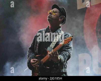 Vérone, Italie. 04th juillet 2022. Adrian Quesada pendant les Pumas noirs - festival de rumeurs -, concert de musique à Vérone, Italie, 04 juillet 2022 crédit: Agence de photo indépendante/Alamy Live News Banque D'Images