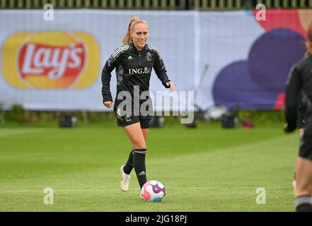 Janice Cayman de Belgique a photographié en action lors d'une session de formation de l'équipe nationale féminine de football belge les flammes rouges à Wigan, en Angleterre, le mercredi 06 juillet 2022, en préparation du tournoi Euro 2022 des femmes. Le championnat européen de football féminin 2022 de l'UEFA aura lieu du 6 au 31 juillet. BELGA PHOTO DAVID CATRY Banque D'Images