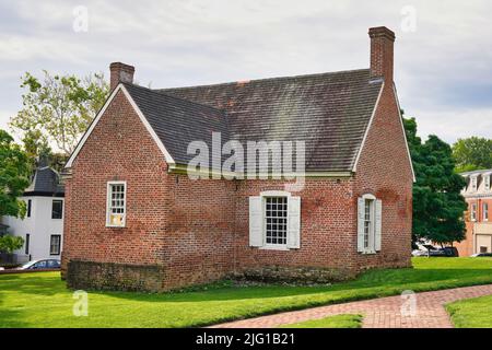 Ancien bâtiment du Trésor sur le cercle d'état dans le centre-ville historique d'Annapolis, Maryland, États-Unis. C'est le plus ancien bâtiment public d'Annapolis, construit en 1735-36. Banque D'Images