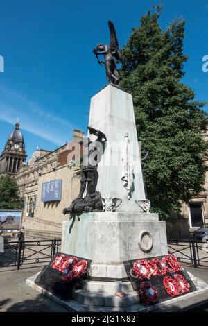 The Leeds War Memorial, centre-ville de Leeds, West Yorkshire, Royaume-Uni. Banque D'Images