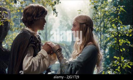 BRENTON THWAITES, ELLE FANNING, maléfique, 2014 Banque D'Images