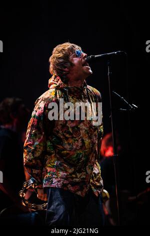 Foto del concerto di Liam Gallagher sul palco del Lucca Festival d'été en Italie Banque D'Images