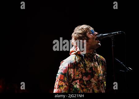 Foto del concerto di Liam Gallagher sul palco del Lucca Festival d'été en Italie Banque D'Images