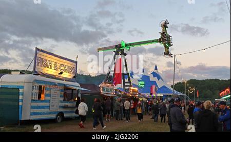 Fish and chips food stall, Silverstone Woodlands campement Fun Fair, F1 GP Weekend, Towcester, Northamptonshire, Angleterre, ROYAUME-UNI, NN12 8TL Banque D'Images