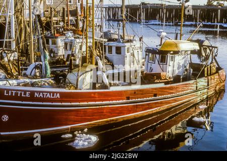 Un bateau de pêche amarré dans le port de Provincetown, Massachusetts Banque D'Images