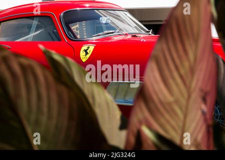 Soestdijk, pays-Bas - 24 AOÛT 2019 : une voiture Ferrari classique qui brille à l'exposition statique des Concours d'élégance Paleis Soestdijk. Banque D'Images