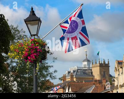 Abingdon prétend être la plus ancienne ville d'Angleterre. Ici, nous sommes sur son pont médiéval au-dessus de la Tamise, en regardant vers le nord vers le musée Abingdon et le to Banque D'Images