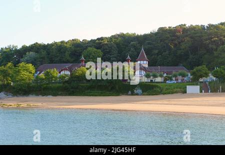 Menendez Pelayo International University bâtiment à côté de la plage de Bikinis Magdalena Peninsular Santander Cantabria Espagne Banque D'Images