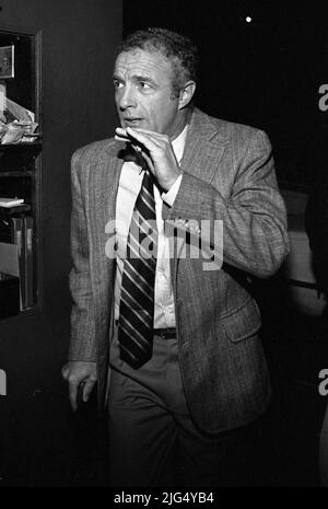 ***PHOTO DE FICHIER*** James Caan est décédé. James Caan Circa années 80 crédit: Ralph Dominguez/MediaPunch Banque D'Images