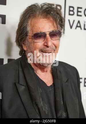 NEW YORK, NY, Etats-Unis - 16 JUIN 2022 : Al Pacino participe au Tribeca Festival de projection de 'The Godfather' au Palace Theatre. Banque D'Images