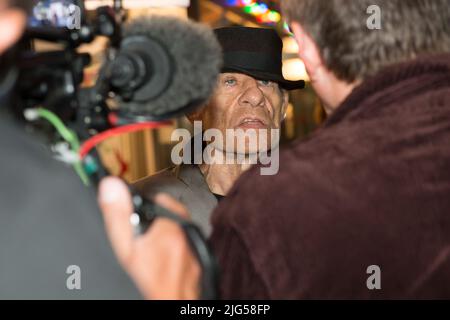 Munich, Allemagne, 7 juillet 2022, directeur Klaus Lemke vu avant la projection de son film CHAMPAGNER FÜR DIE AUGEN - CADEAU FÜR DEN REST au cinéma de la ville en 39. Filmfest München. Il meurt à l'âge de 81 ans sur 7 juillet 2022 à Munich Banque D'Images