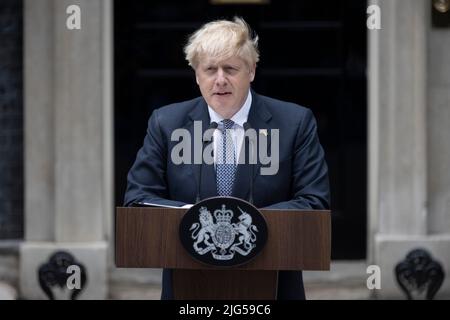 LE PREMIER MINISTRE BRITANNIQUE BORIS JOHNSON ANNONCE AUJOURD’HUI SA DÉMISSION À DOWNING STREET. 07th juillet 2022 Downing Street, Londres, Royaume-Uni crédit : Jeff Gilbert/Alay Live News Banque D'Images