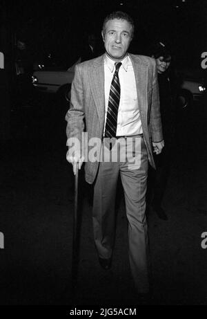 ***PHOTO DE FICHIER*** James Caan est décédé. James Caan Circa années 80 crédit: Ralph Dominguez/MediaPunch Banque D'Images