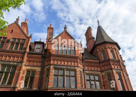 Belle vieille brique rouge brun et architecture de bâtiment en pierre à York, Angleterre Banque D'Images