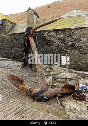 Anchor, Port Isaac Harbour, Cornwall, Royaume-Uni Banque D'Images