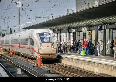 ICE, gare centrale, Francfort-sur-le-main, Hesse, Allemagne Banque D'Images