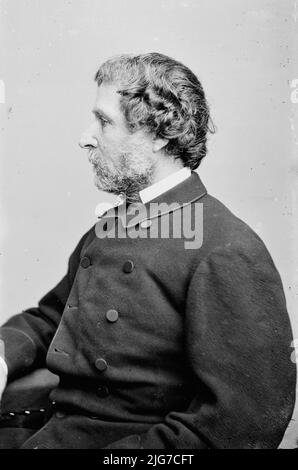 John C. Fremont, entre 1855 et 1865. [Soldat, explorateur, politicien : gouverneur du territoire de l'Arizona. A entrepris plusieurs expéditions d'arpentage à l'Ouest en 1830s et 1840s. En politique, il a été le premier candidat du Parti républicain à la présidence et le premier candidat d'un parti majeur à se présenter sur une plate-forme anti-esclavagiste, mais a perdu l'élection de 1856 à James Buchanan. Fremont était un général de division dans l'armée de l'Union pendant la guerre de Sécession américaine, mais a été congédié par le président Lincoln après qu'il ait refusé d'annuler sa déclaration de loi martiale dans le Missouri, que Lincoln craignait de conduire t Banque D'Images