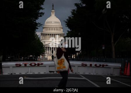 Washington, États-Unis. 08th juillet 2022. Une vue générale du bâtiment du Capitole des États-Unis à Washington, DC, vendredi, 8 juillet 2022. (Graeme Sloan/Sipa USA) Credit: SIPA USA/Alay Live News Banque D'Images