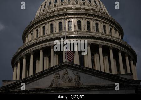 Washington, États-Unis. 08th juillet 2022. Une vue générale du bâtiment du Capitole des États-Unis à Washington, DC, vendredi, 8 juillet 2022. (Graeme Sloan/Sipa USA) Credit: SIPA USA/Alay Live News Banque D'Images