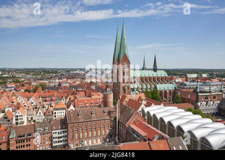 Allemagne, Schleswig-Holstein, Lübeck, vue sur la ville avec l'église Sainte Marie Banque D'Images