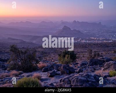 Dawn au-dessus d'Al Hamra, Oman. Banque D'Images