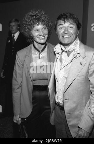 **PHOTO DE FICHIER** Larry Storch est décédé. Larry Storch et sa femme Norma Storch Circa années 80 crédit: Ralph Dominguez/MediaPunch Banque D'Images