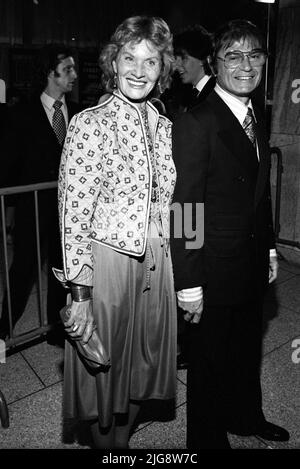 **PHOTO DE FICHIER** Larry Storch est décédé. Larry Storch et sa femme Norma Storch Circa années 80 crédit: Ralph Dominguez/MediaPunch Banque D'Images