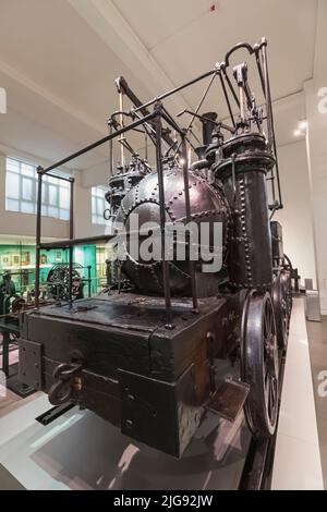 Angleterre, Londres, South Kensington, Musée des sciences, exposition de Puffing Billy Locomotive, la plus ancienne locomotive de chemin de fer à vapeur survivante dans le monde, en date de 1814 Banque D'Images