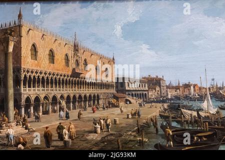 Peinture intitulée 'Venise: Le Palais des Doges et la Riva degli Schiavoni' par l'artiste italien Canaletto en date de 1730 Banque D'Images